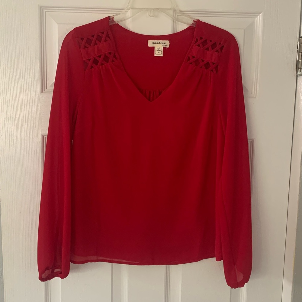 Synched Wrist Long Sleeved Top